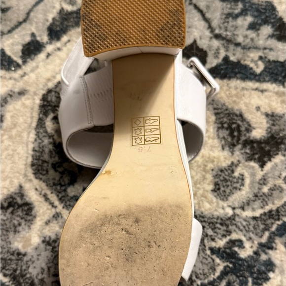 Jeffery Campbell Ammaly Y2K Style 😍 - Picture 5 of 12